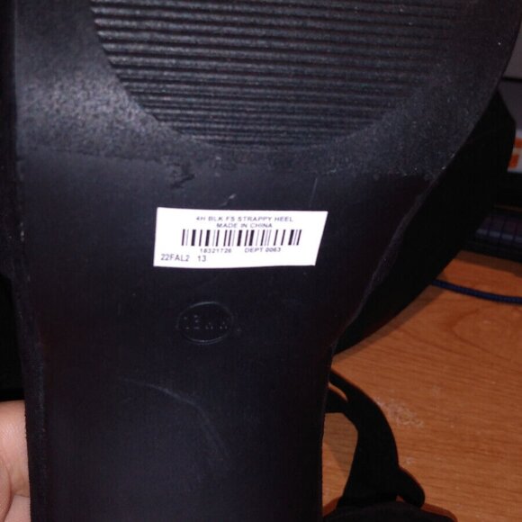 Torrid All Over Raffia Platform Heel Black Sz 13 WW - Picture 3 of 8